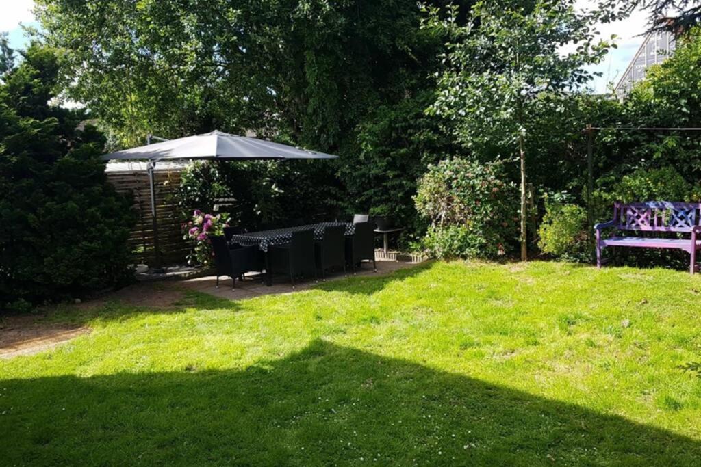 Gemuetliche Haushaelfte Mit Garten Und Terrasse Flensburg Exterior photo